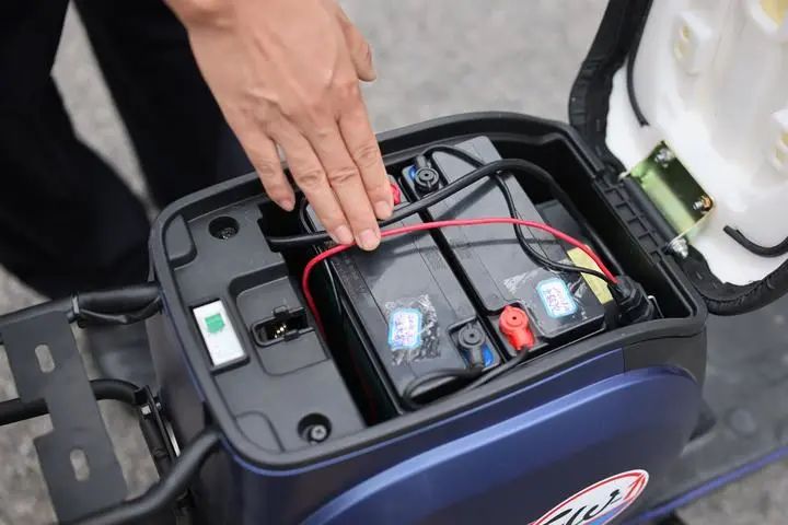 电动车电池